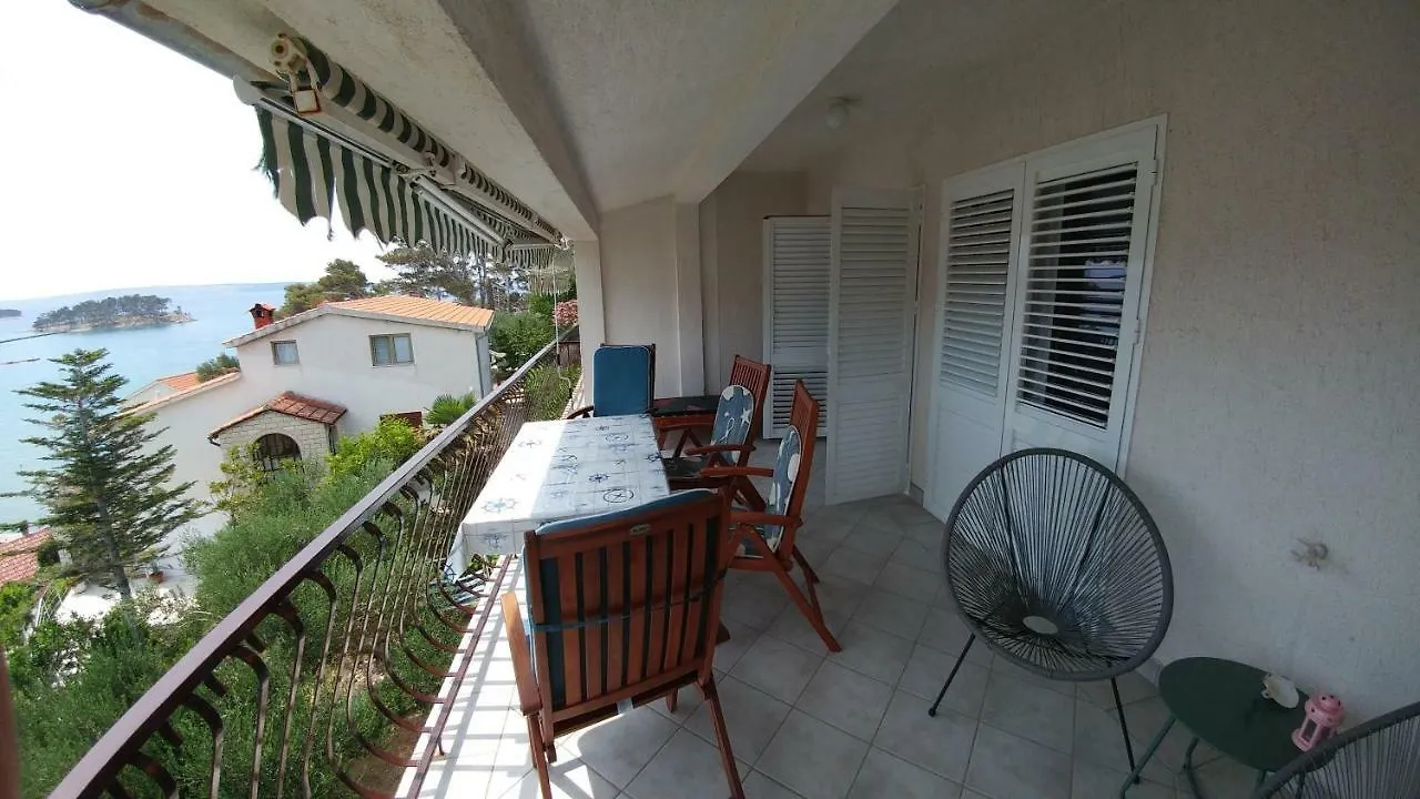 Apartments Dora Banjol
