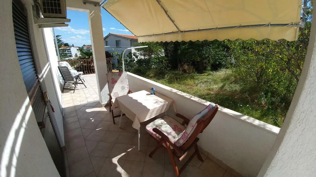 Apartments Dora Banjol 0*,  Croatia