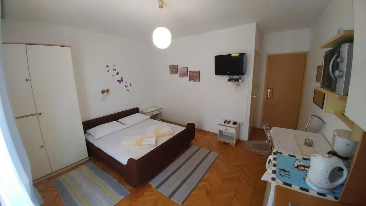 Apartments Dora Banjol