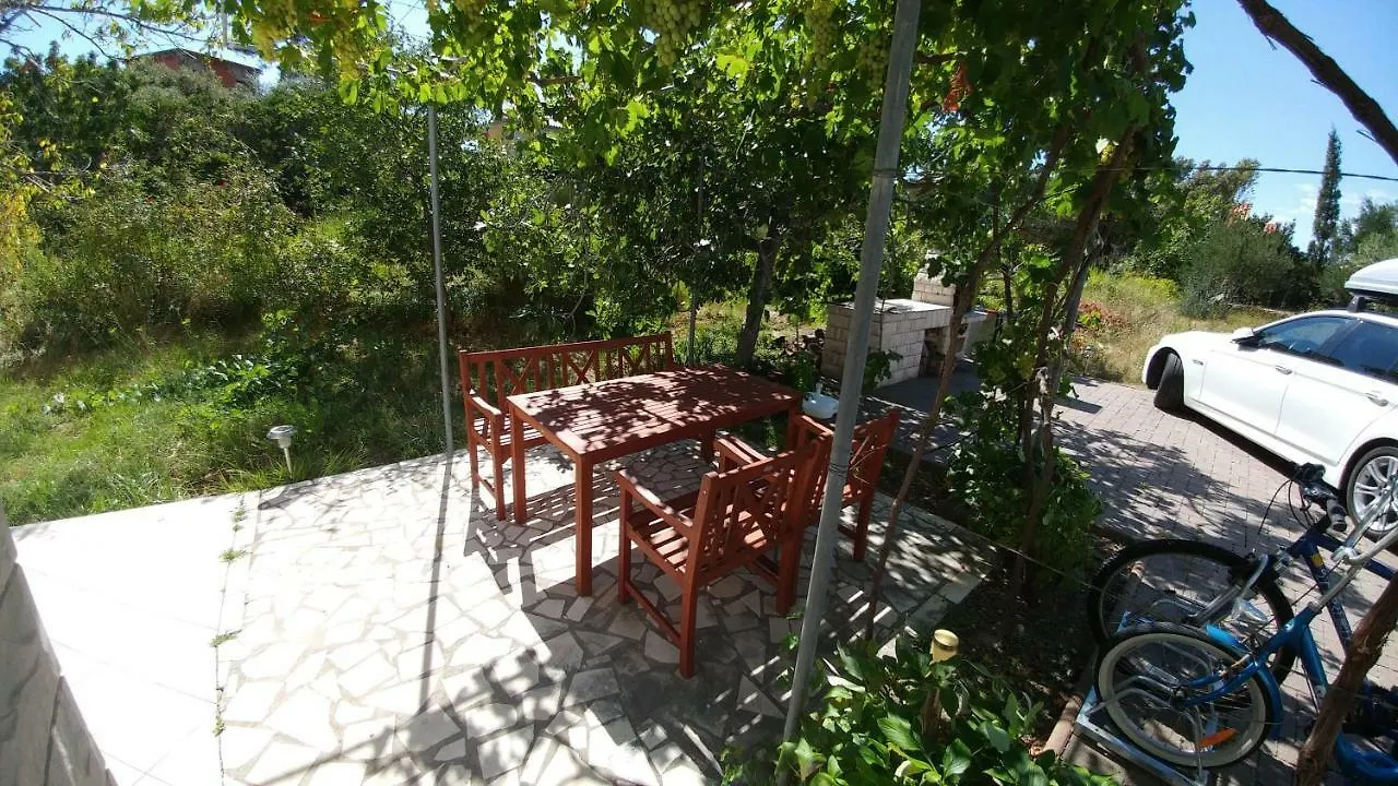 Apartments Dora Banjol 0*,
