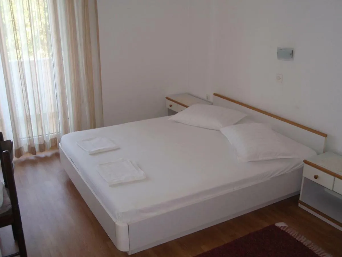 Apartments Dora Banjol